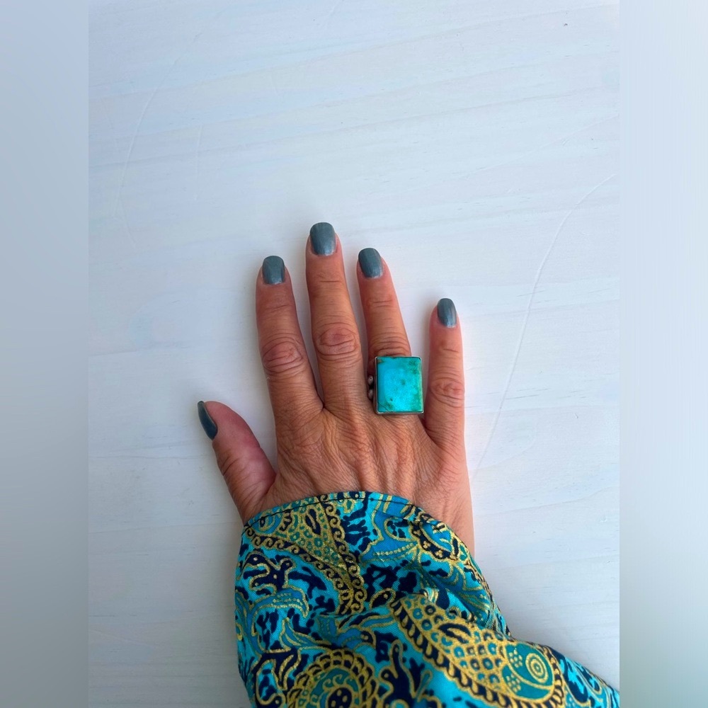 Designer turquoise solid sterling silver ring - Picture 3 of 13